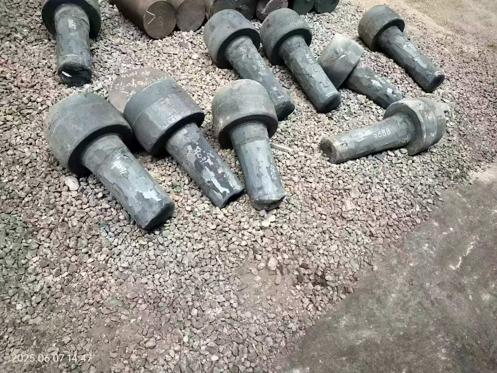 So verbessern Sie die Leistung von Luftfahrtschmiedeteilen durch Kontrolle von Temperatur und Druck